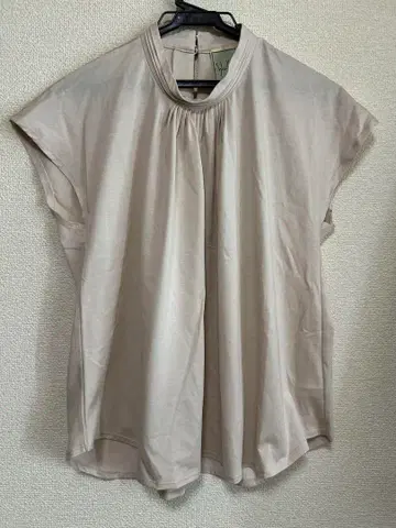 시빌라 사이즈 M 베이지 프론트 플리츠 @6757