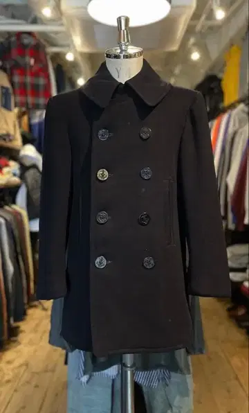 거의 데드스탁 1940s USN 피 코트 턱 스트랩 부착 NAVY