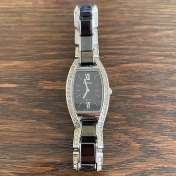 SEIKO 솔라식 블랙 시계