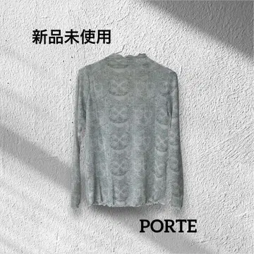 미사용 새상품, 세련된 월드 PORTE 티셔츠 그린