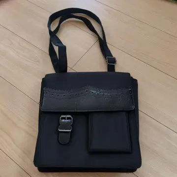 블랙 숄더백 플랩 포함 남녀 공용 비즈니스 백