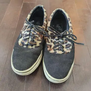 SR'ES Vans형 레오파드 스니커즈