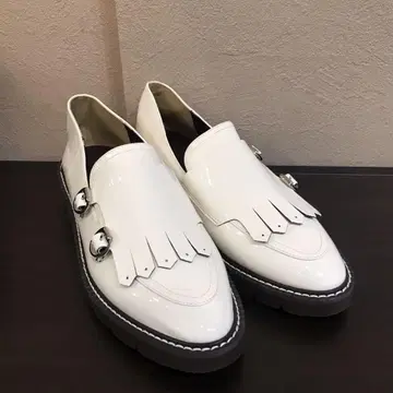 tukn. 에린 콜라보 우천 겸용 통굽 로퍼 L 사이즈