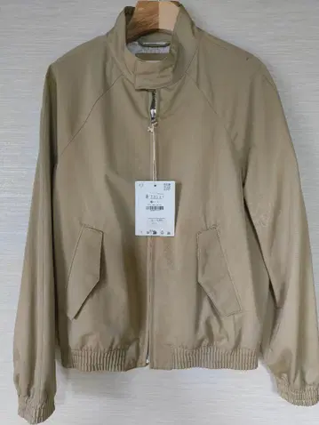 ZARA 베이지 집업 점퍼