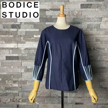 BODICE STUDIO 바디스 스튜디오 턱 플리츠 블라우스 상의