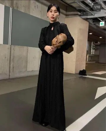 AmeriVINTAGE LIMITED VINTAGE LACE DRESS