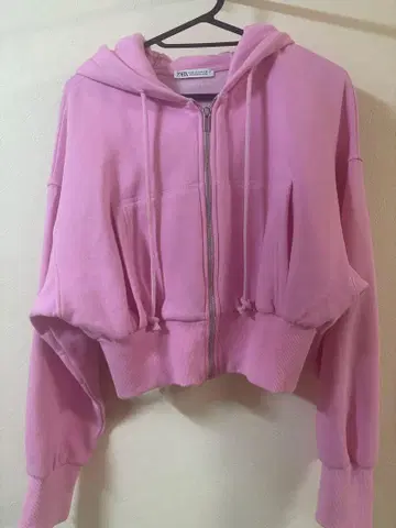 ZARA 핑크 크롭 후드티