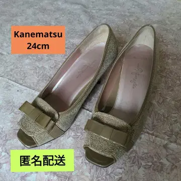 카네마츠: 베이지 오픈토 펌프스 리본 포함