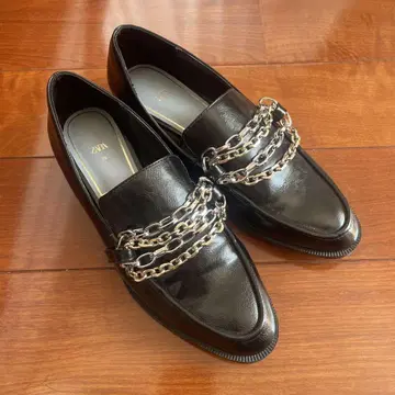 ZARA 블랙 로퍼