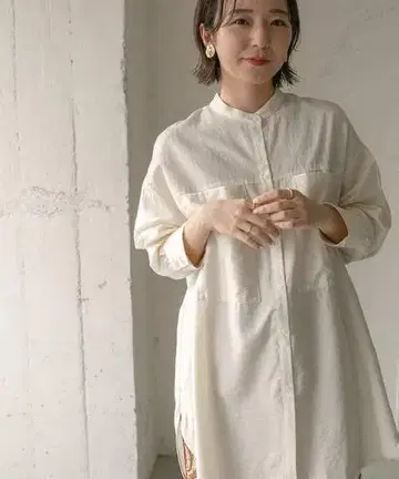 아이보리 오버 사이즈 버튼 셔츠