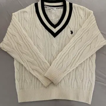 U.S. POLO ASSN 화이트 스웨터