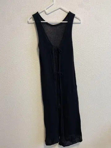 슬리브리스 메쉬 원피스 블랙
