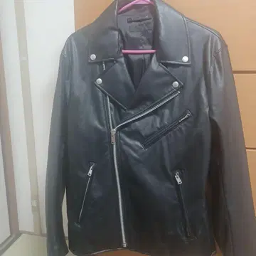 새상품급 레어 UNIQLO SLIM FIT 더블 라이더 자켓 M 사이즈