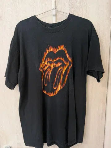 90년대제! 롤링 스톤즈 '파이어 텅' 티셔츠 블랙 L