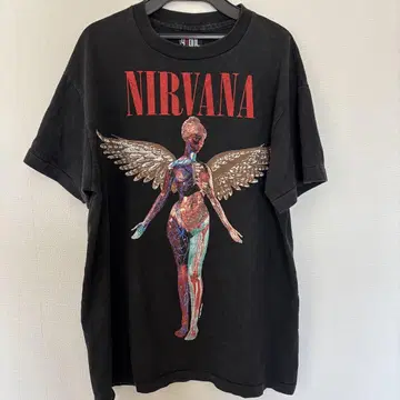 NIRVANA 블랙 T셔츠 IN UTERO