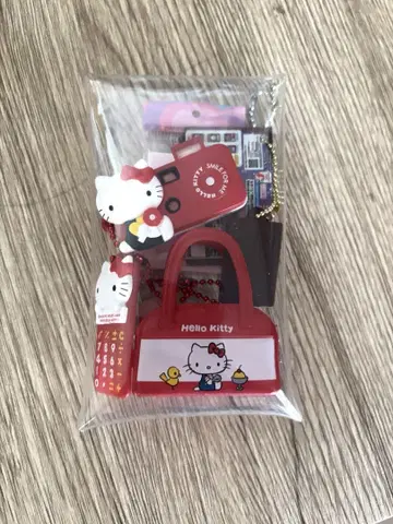 헬로키티 키링 세트