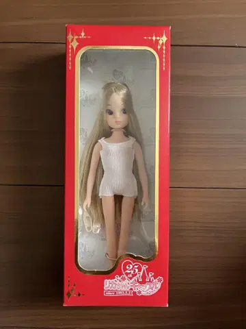 복각판 초대 리카짱 25주년 기념 모델