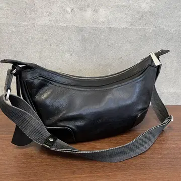 블랙 가죽 숄더백 바디백 아니아리