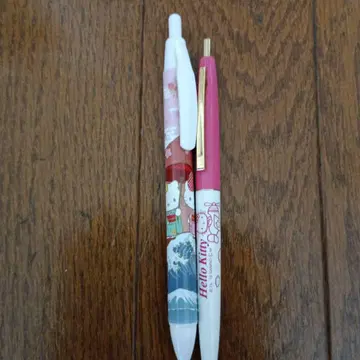 산리오 헬로키티 볼펜 2개