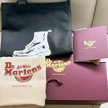 닥터마틴 잉글랜드제 백 상자