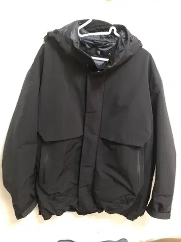 블랙 후드 부착 다운 자켓 +J 유니클로 XL