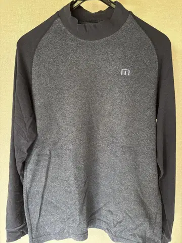 Travis Mathew 트래비스 마슈 네이비 스웨터