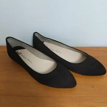 블랙 플랫슈즈