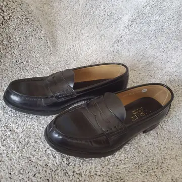블랙 가죽 로퍼