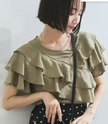 VIS 프릴 티어드 블라우스