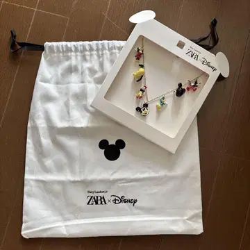 HARRY LAMBERT FOR ZARA DISNEY