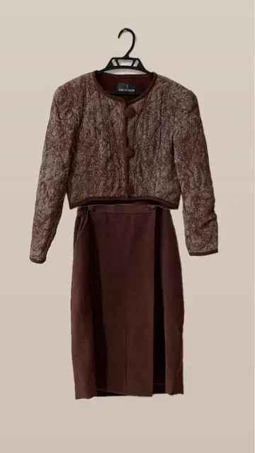 TRUSSARDI 브라운 셋업 자켓 스커트