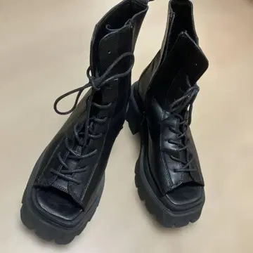 JEANASIS 통굽 오픈토 가죽 부츠