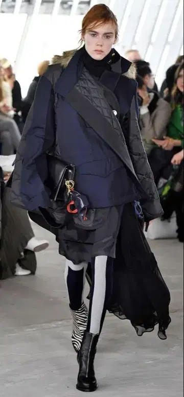 sacai 모즈 코트 2018AW 컬렉션 라인