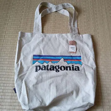 주말 한정판 patagonia 토트백 베이지