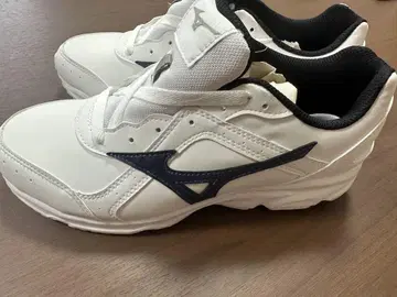 Mizuno 트레이닝 슈즈 25.5cm 화이트 미사용 새상품(하자품)