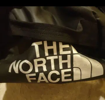 THE NORTH FACE 블랙 더플백