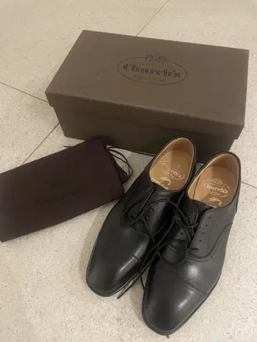 처치스 커스텀 그레이드 블랙
