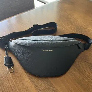 MAISONde SABRE 슬링백 참 포함