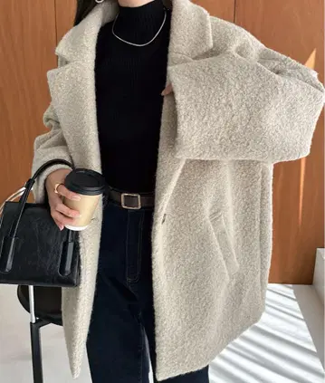미들 기장 시프톤 보아 테일러드 코트