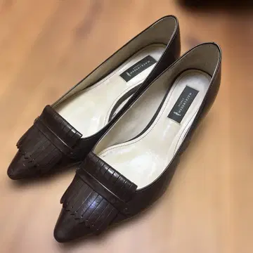 다크 브라운 프린지 펌프스