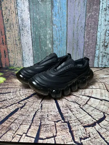 grounds JEWELRY STRATA (BLACK / BLACK)