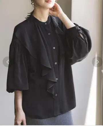 노블 아지메 드레이프 블라우스