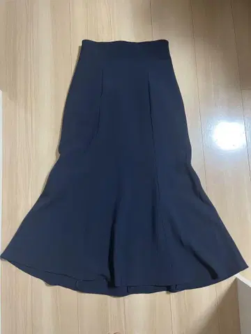 LOUNIE 플레어 스커트 네이비 사이즈 36