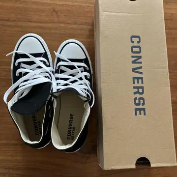 새상품급 CONVERSE 하이컷 스니커즈 22.5cm 블랙 35