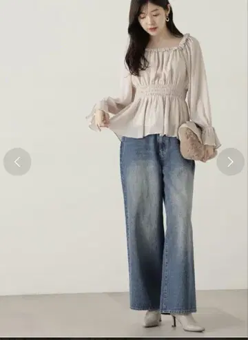 프로포션 바디 드레싱 양류 개더 오프숄더 블라우스