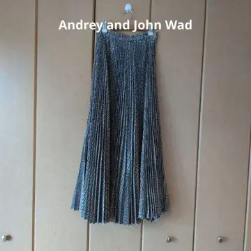Andrey and John Wad 플리츠 스커트 M