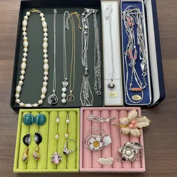 유품 정리 생전 정리 액세서리 묶음 판매 15