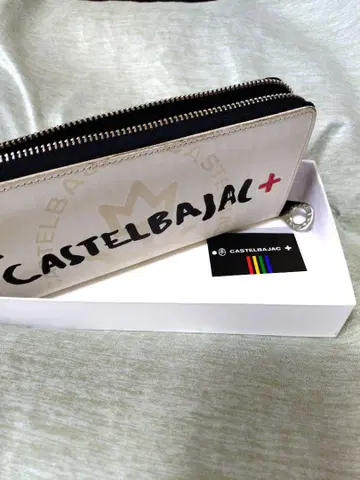 CASTELBAJAC 로고 장지갑 박스 포함