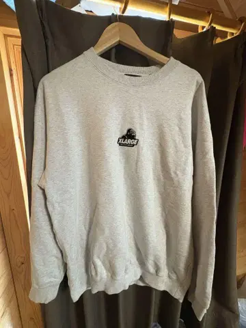 XLARGE 그레이 크루넥 트레이닝복