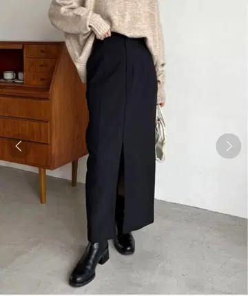 capricieux le'mage 앞 슬릿 슬랙스 스커트